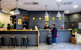 Best Western Plus Suitcase Paris La Défense